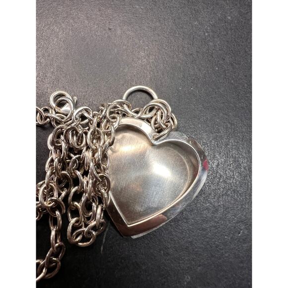 Vintage sterling silver heart framed pendant and chain necklace - Picture 13 of 16